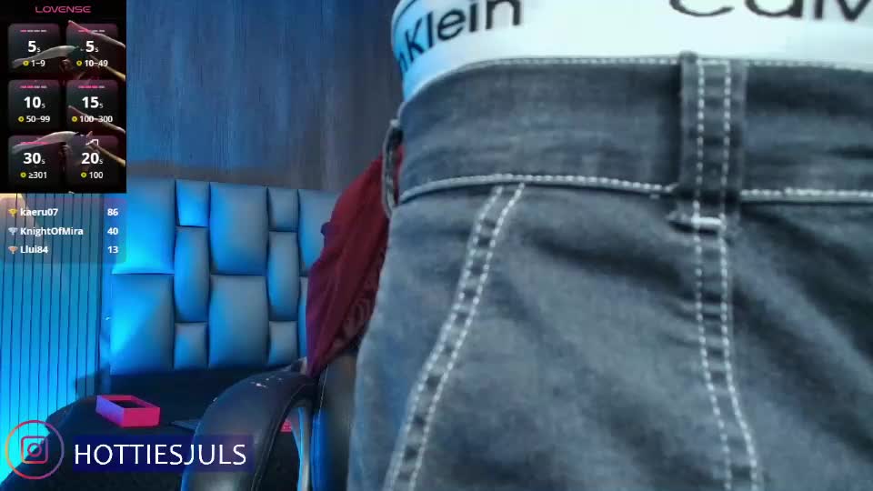 hottiesjuls Adult Chat July 18, 2026