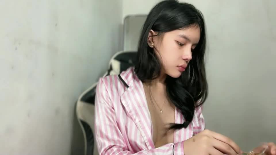 jassie_baee Adult Chat July 18, 2026