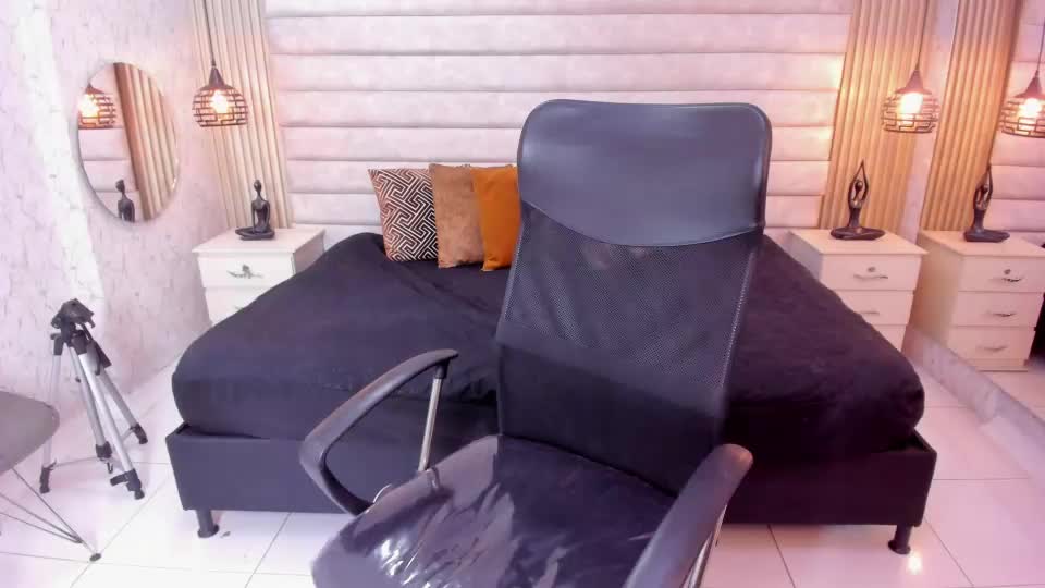 cloe_monroee_ Adult Chat July 18, 2026