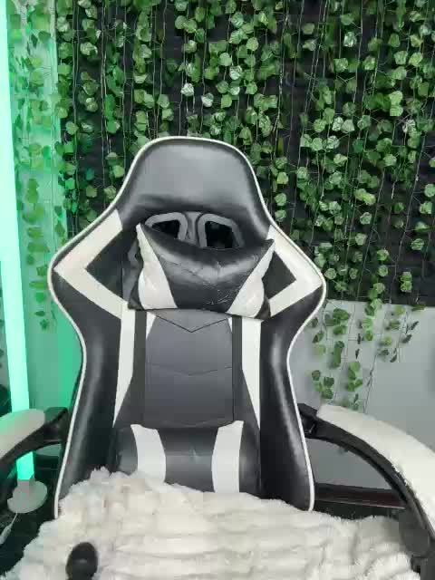 Eva_Kit Adult Chat July 18, 2026