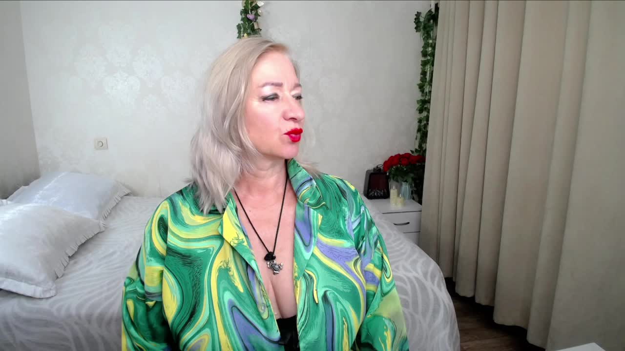hunters-woman Adult Chat July 18, 2026