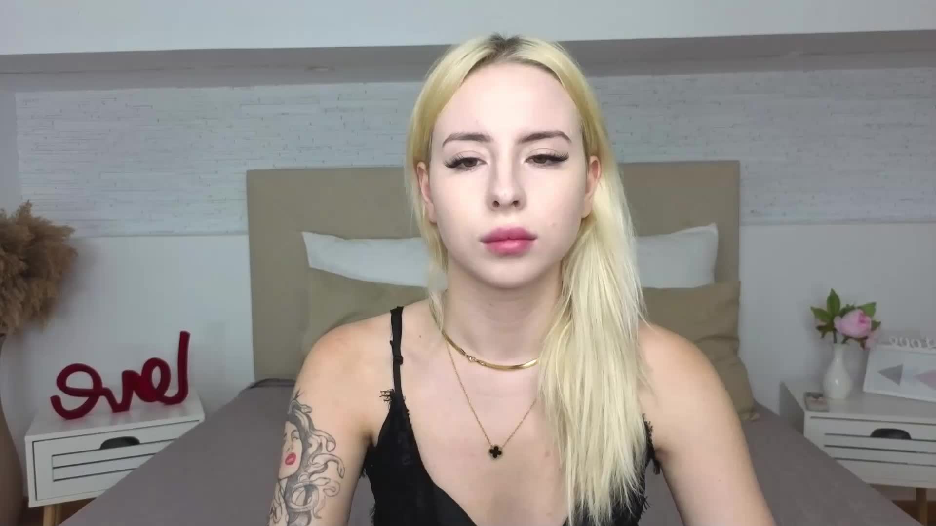 Bella-crazyy Adult Chat July 18, 2026