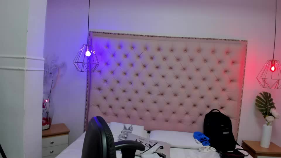 victoria_kitt Adult Chat July 18, 2026