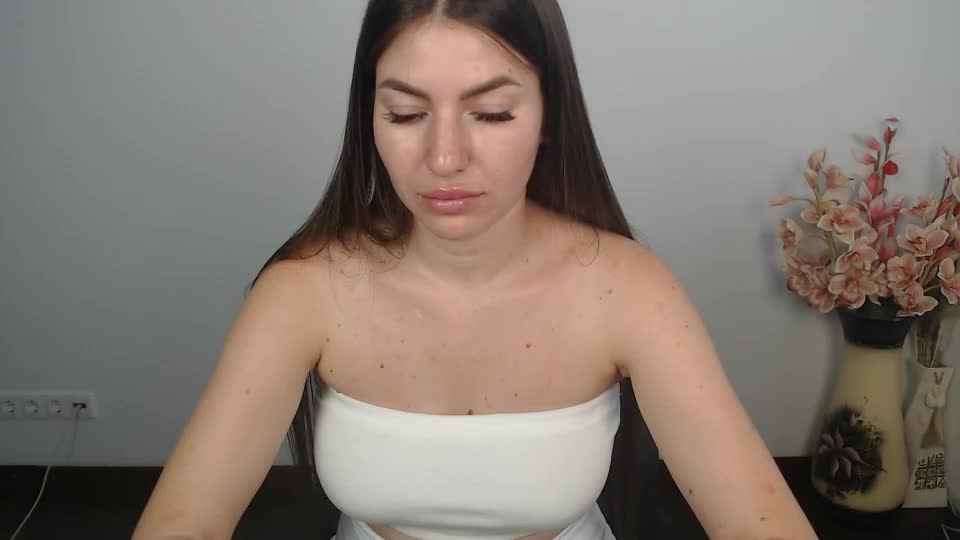 trinny_love Adult Chat July 18, 2026