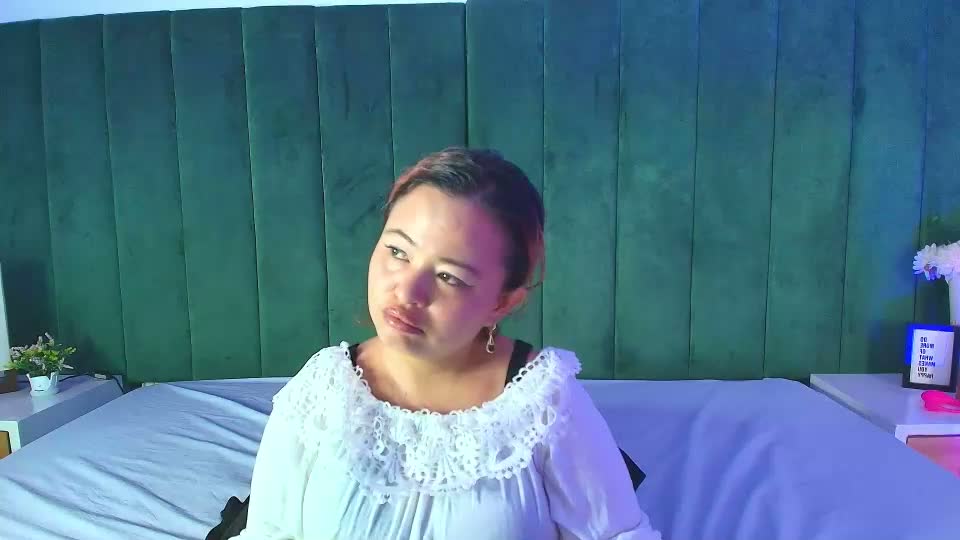alana_petite Adult Chat July 18, 2026