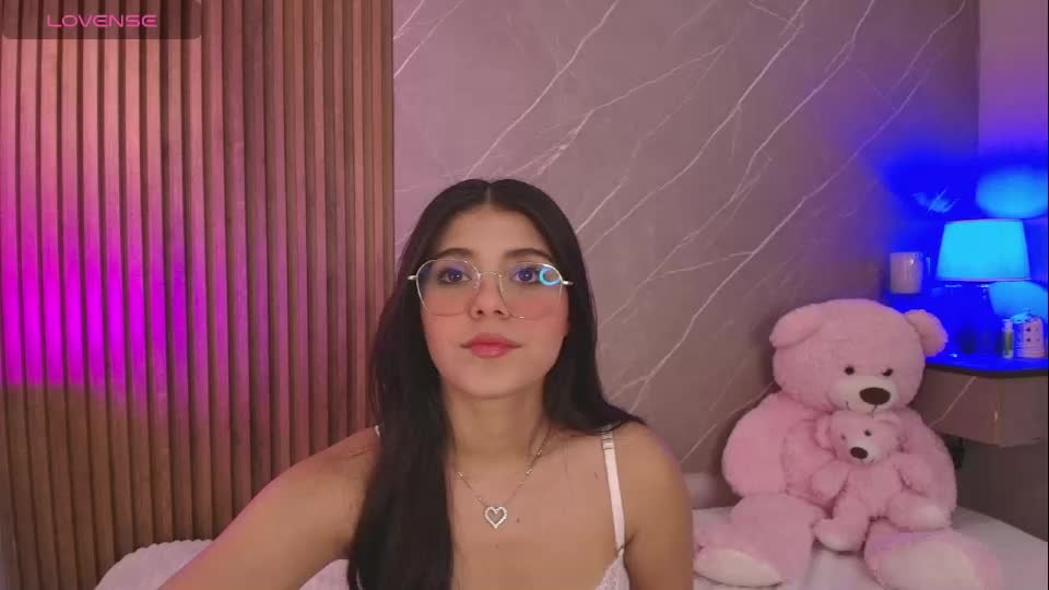 ariana_jhonson11 Adult Chat July 18, 2026