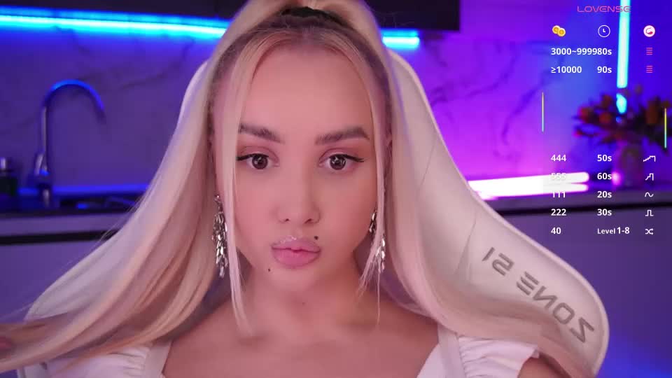 blond_diamond Adult Chat July 19, 2026