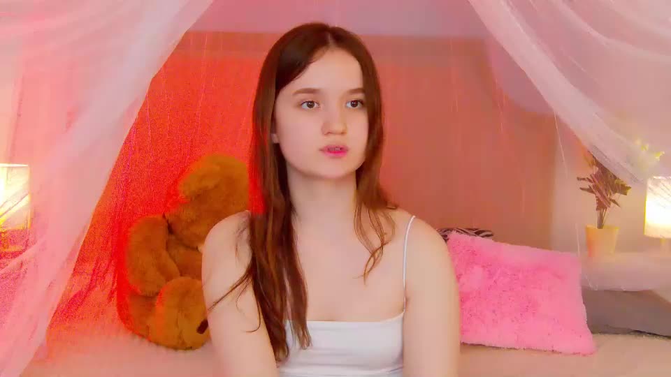 strawbunnybite Adult Chat July 19, 2026