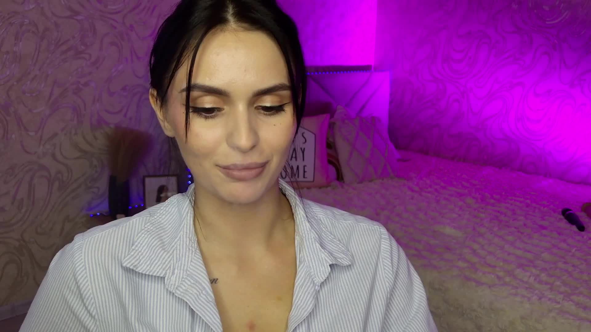 MilaSweety1 Adult Chat July 19, 2026