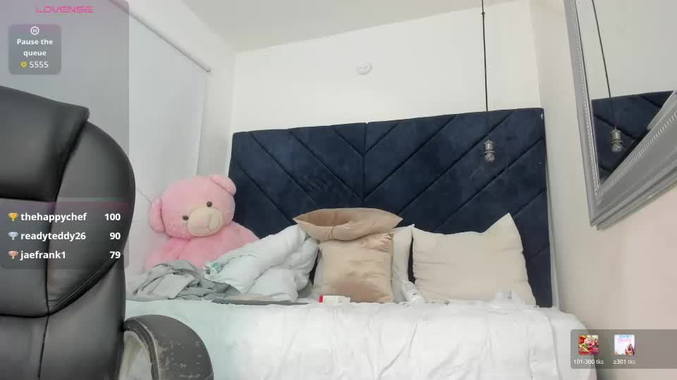 vicky_castillo Adult Chat July 20, 2026