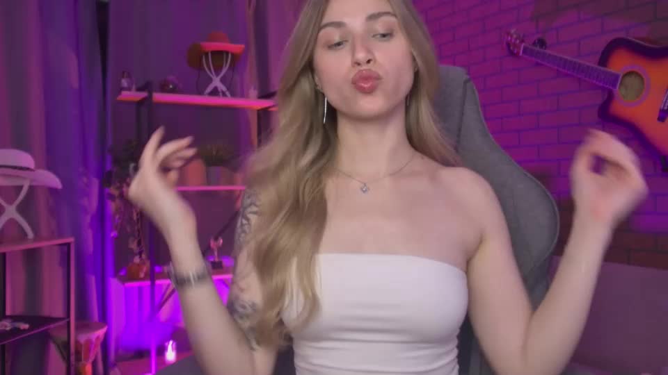 elliecutes Adult Chat July 21, 2026