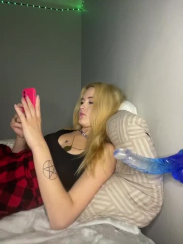 hellokitty23 Adult Chat July 20, 2026