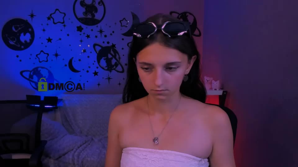 caroline_honeyy Adult Chat July 22, 2026