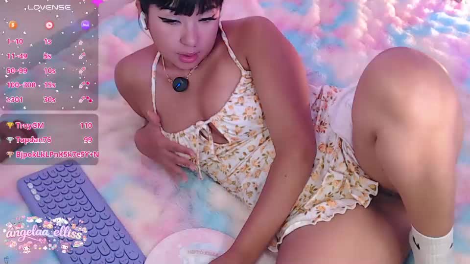 angelaa_elliss Adult Chat July 22, 2026