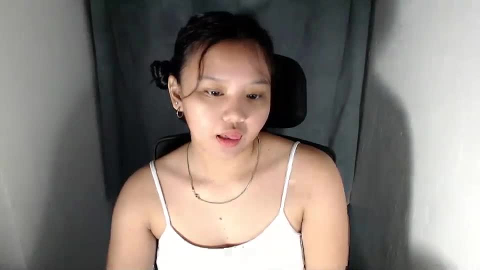 yournaughty_leigh Adult Chat July 22, 2026