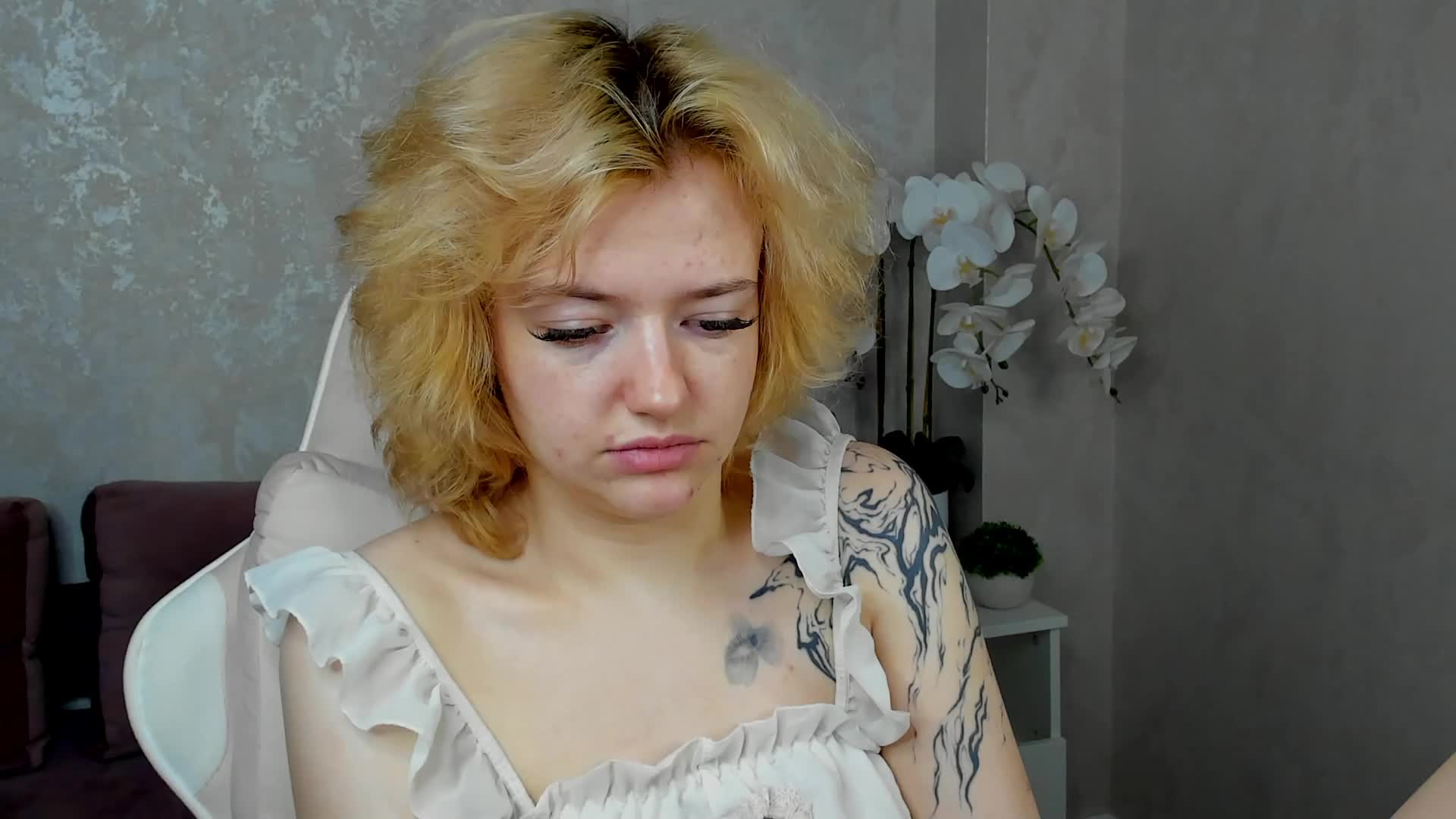 LunaaBee Adult Chat July 22, 2026