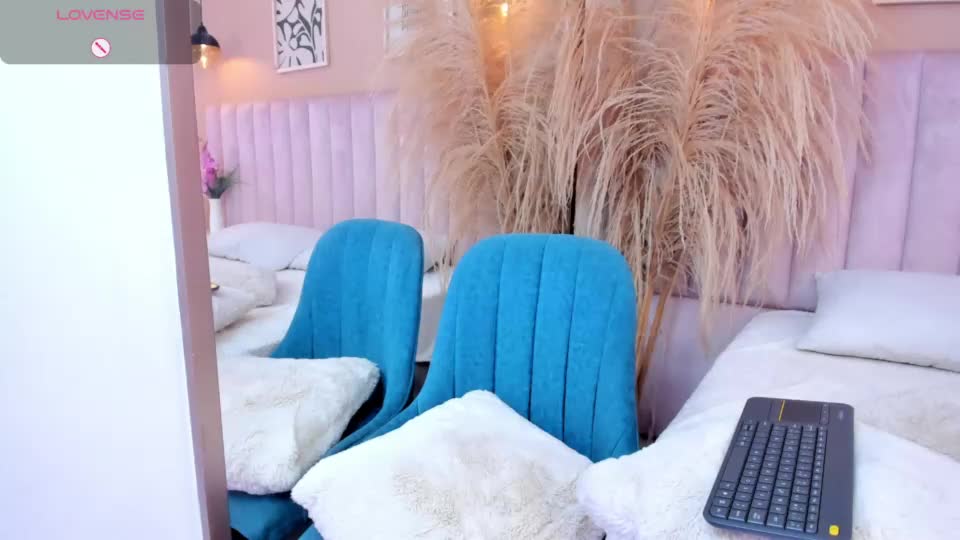 mia__bailey_ Adult Chat July 22, 2026