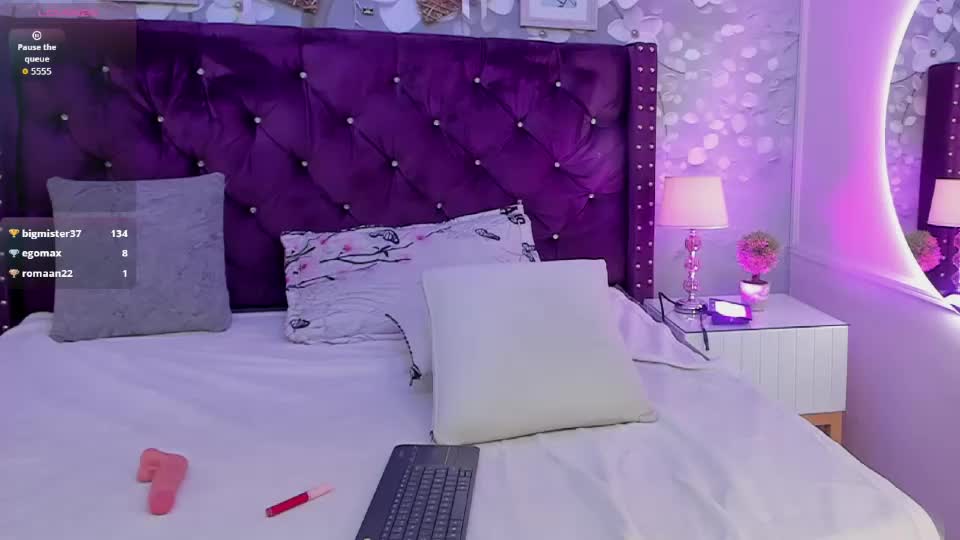 mia_vanegas Adult Chat July 22, 2026