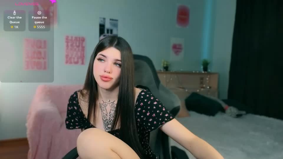 molly_rettyy Adult Chat July 24, 2026