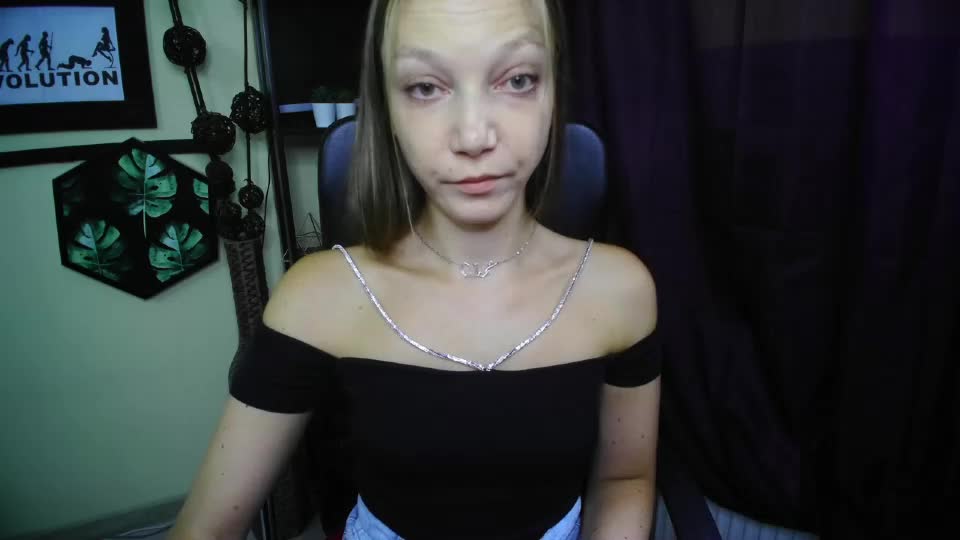 emilly_xkiss Adult Chat July 23, 2026
