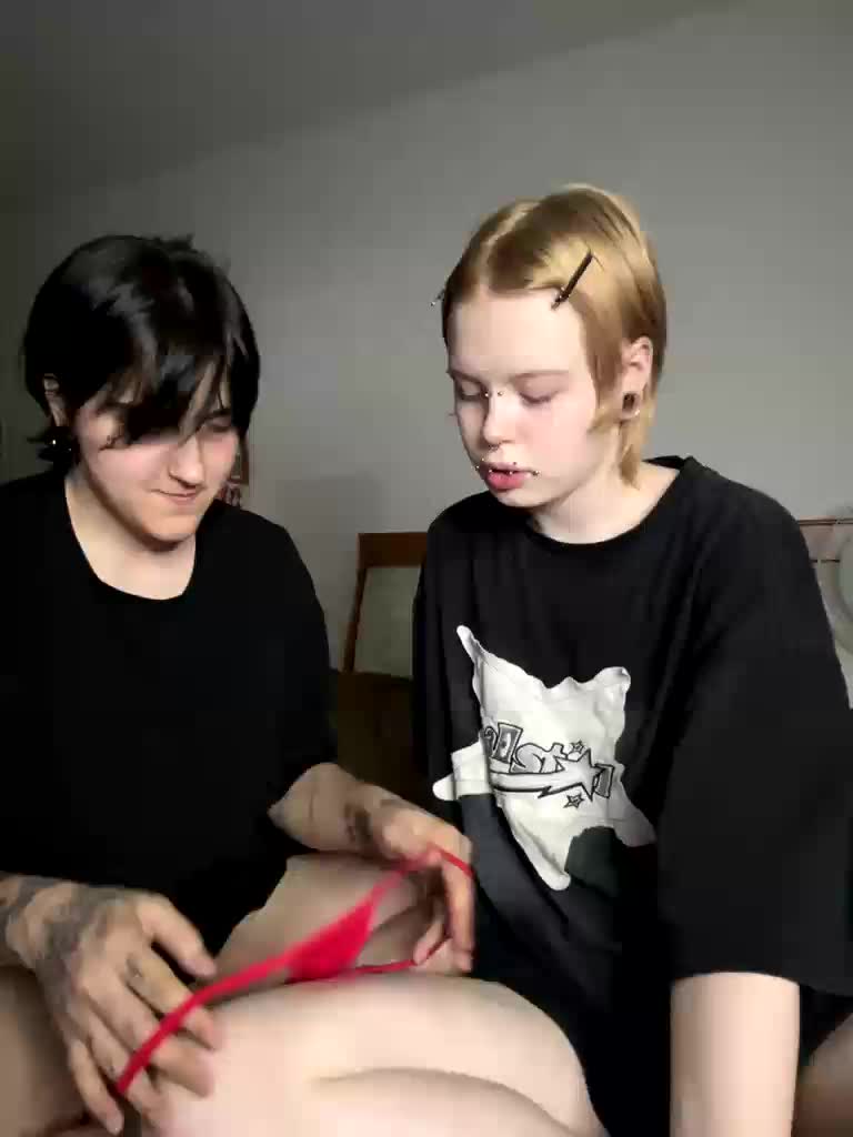 MiaAndAlicee Adult Chat July 25, 2026