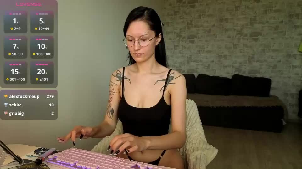 julie__rayls Adult Chat July 25, 2026