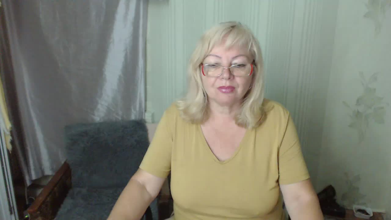 EvelynLoveShy Adult Chat July 25, 2026