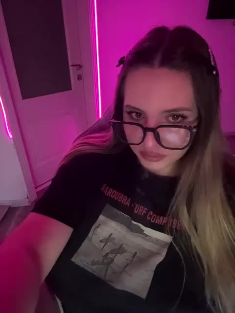 CrisKiss Adult Chat July 25, 2026