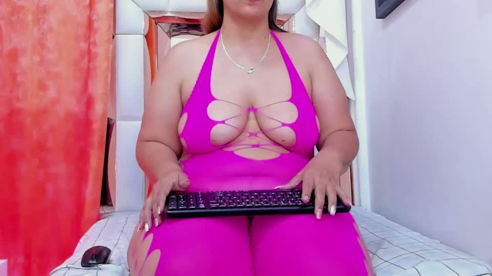 naomi_curvy69 Adult Chat July 25, 2026