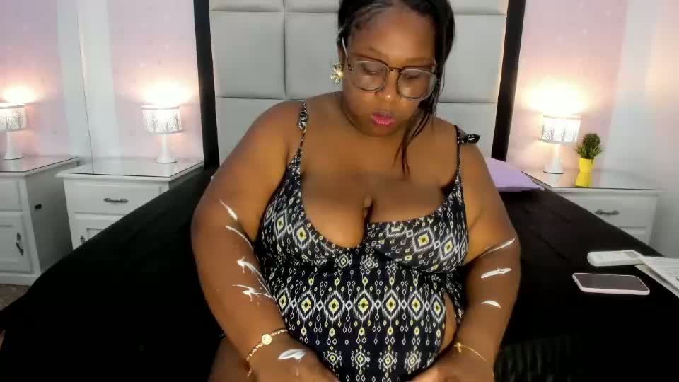 treisyvixen Adult Chat July 25, 2026