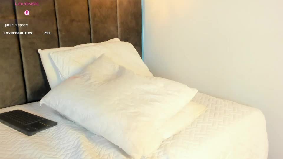 luna_honey9 Adult Chat July 25, 2026