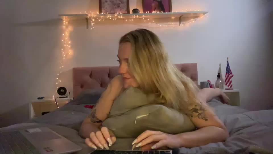 emmaonlyx1 Adult Chat July 25, 2026