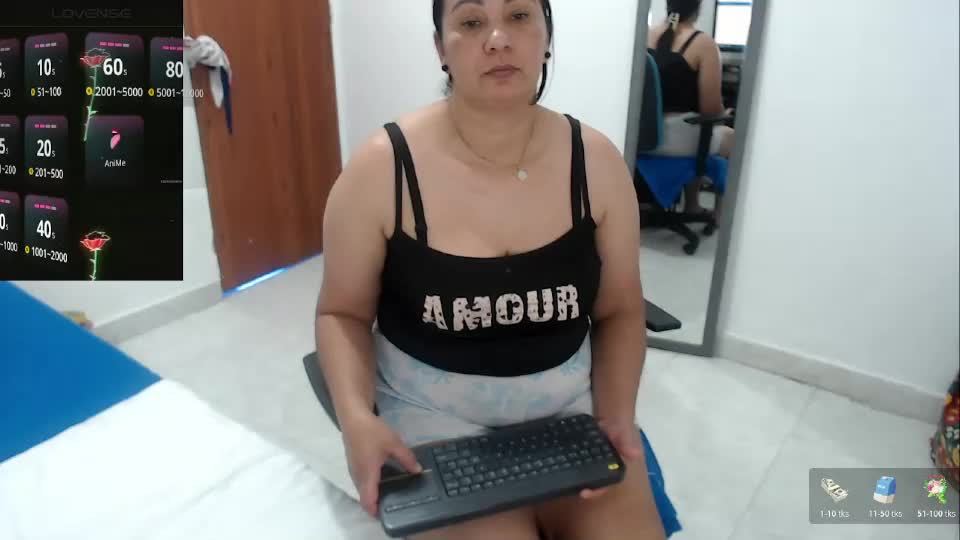 laura_foxx2379 Adult Chat July 26, 2026