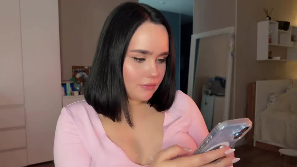 lola_razee Adult Chat July 26, 2026