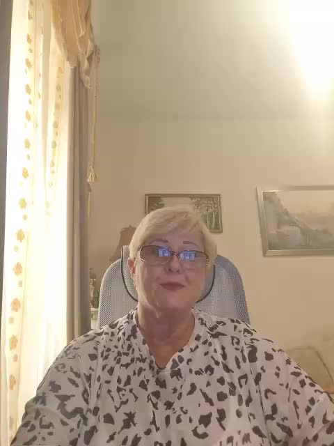 KarinkaSweet Adult Chat July 27, 2026