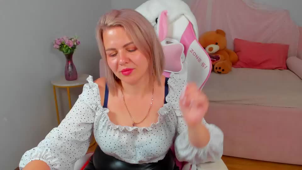 adeleravelle Adult Chat July 26, 2026