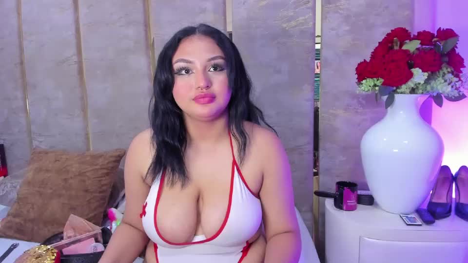 naomiwhitee Adult Chat July 27, 2026