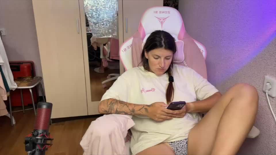 katrin_kristal Adult Chat July 28, 2026