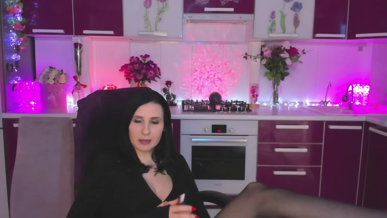 Olivija2020 Adult Chat July 28, 2026