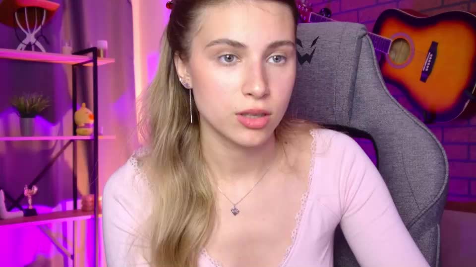 elliecutes Adult Chat July 28, 2026