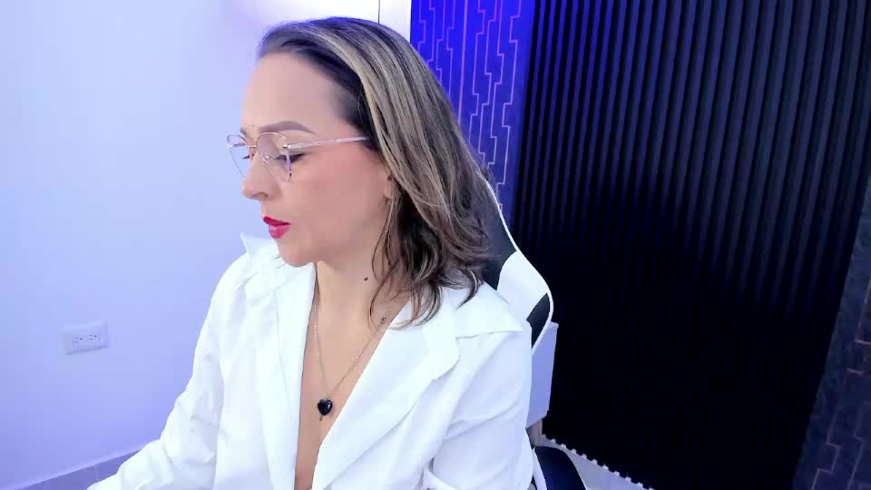 lia_damasco Adult Chat July 27, 2026