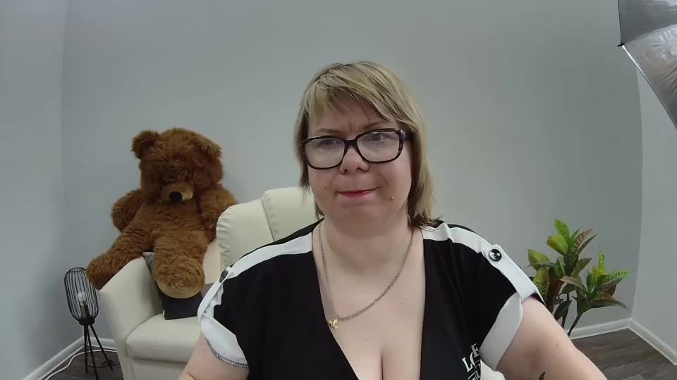 bonnnyboobsy Adult Chat July 28, 2026