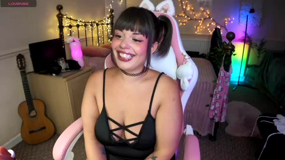 lavenderrzz19 Adult Chat July 28, 2026