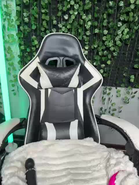 Eva_Kit Adult Chat July 28, 2026