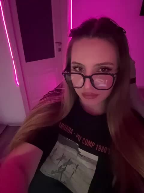 CrisKiss Adult Chat July 28, 2026