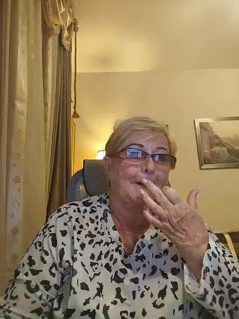 KarinkaSweet Adult Chat July 29, 2026