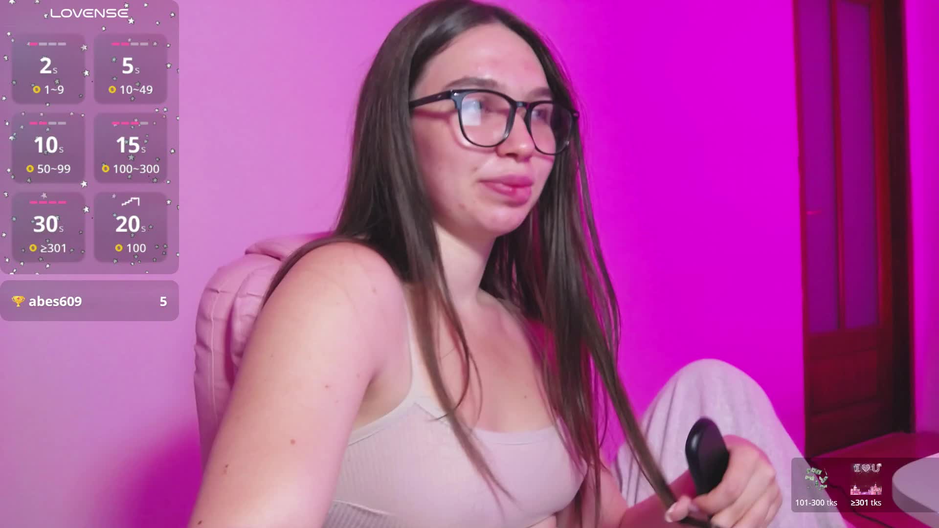 ArianaHotAriana Adult Chat July 29, 2026