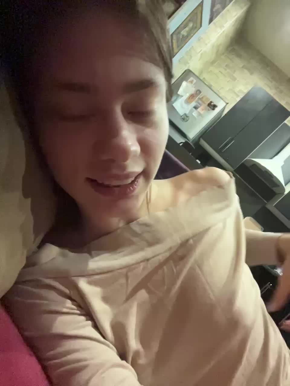 18YoungPussy18 Adult Chat July 28, 2026