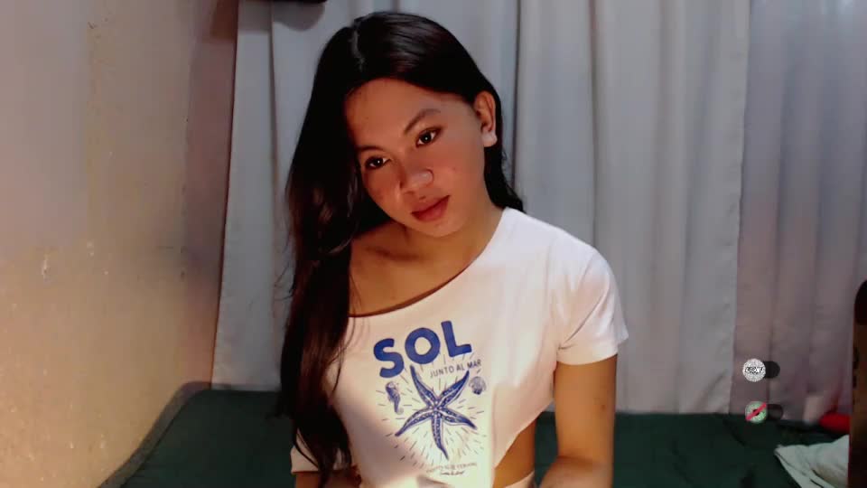 sofia_sweetheart18 Adult Chat July 28, 2026