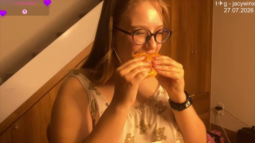 JacyWinslat Adult Chat July 29, 2026